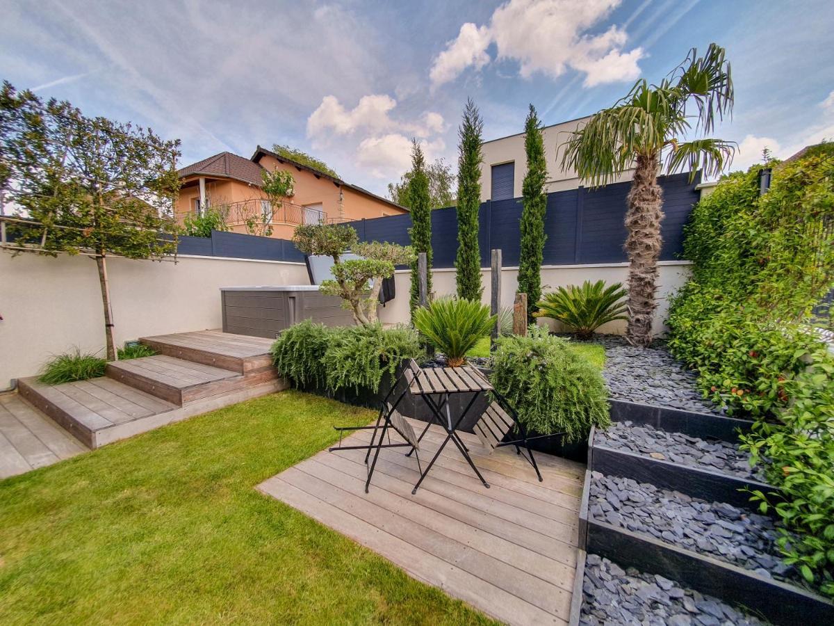 Exigehome - Chambre D'Hote Avec Jacuzzi Et Jardin Paysage, Partage Orgeval  Kültér fotó