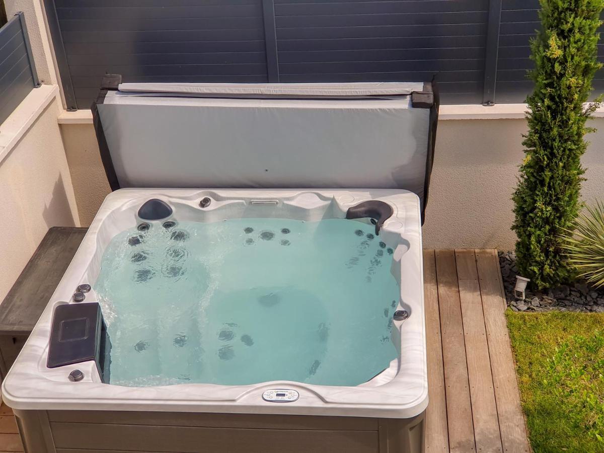 Exigehome - Chambre D'Hote Avec Jacuzzi Et Jardin Paysage, Partage Orgeval  Kültér fotó